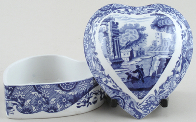Box Heart shape c1981